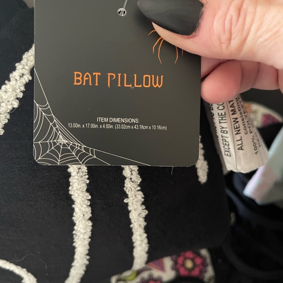 COPY - Halloween skeleton bat pillow - Picture 3 of 3